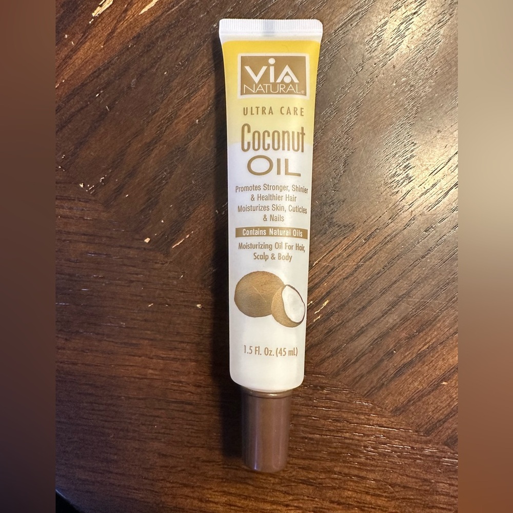 (1) Via Natural Ultra Care Coconut Oil Moisturizing Oil For Hair Scalp & Body